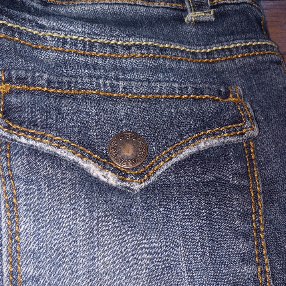 Shorts - Picture 2 of 2